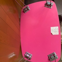 折りたたみテーブルの画像