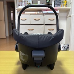 Joie チャイルドシート 新生児OK トラベルシステムの画像