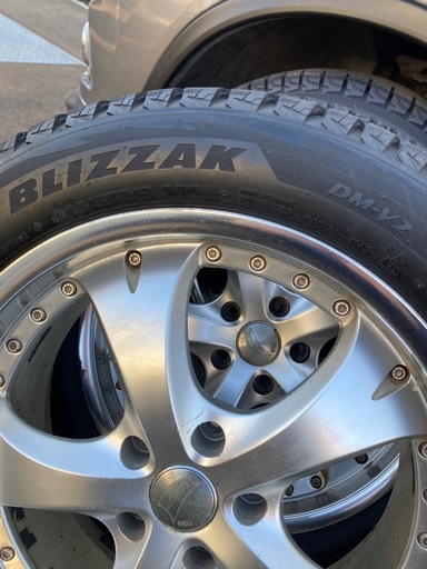 BRIDGESTONE 225/55R18スタッドレス