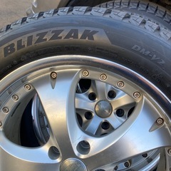BRIDGESTONE 225/55R18スタッドレスの画像
