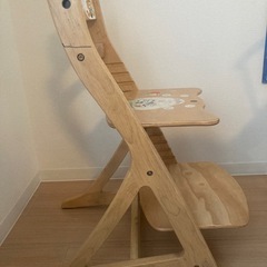 【無料】【ジャンク品】すくすくスリムフィットチェア（ガードタイプ）の画像