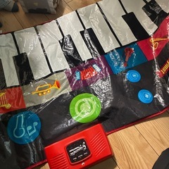 踏むと音がなるピアノおもちゃの画像