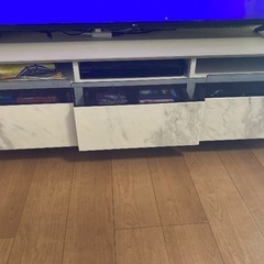 テレビ台　定価39900円　ホワイト　大理石柄の画像
