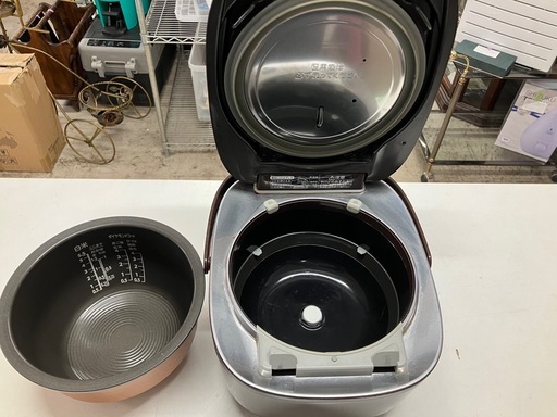 O2511-610 東芝 真空圧力IHジャー炊飯器 RC-10E9VS 2021年製 通電確認済み 5.5合炊き 中古