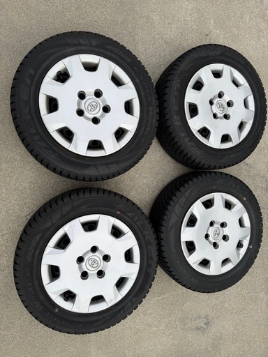 スタッドレスタイヤ　４本セット