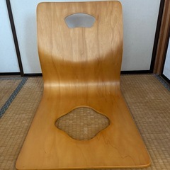 木製　座椅子の画像