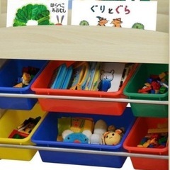 絵本棚付き収納ラックの画像