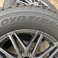 プリウス‼️スタッドレス‼️195/65R15‼️超高年式‼️東北6県無料配送対応‼️爆安‼️最終値下げ‼️⑥超超超バリ溝❗ 国産トーヨータイヤ❗ アルミ付き 国産 タイヤ !! スタットレス　スタッドレス　雪 冬 ゆき PCD100 pcd100の画像