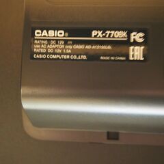 電子ピアノ及びピアノ専用椅子の画像