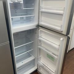 リサイクルショップどりーむ天保山店　No3655 大きめ2ドア冷蔵庫　２４８L　Panasonic　NR-B251T-S5　2022年製　高年式🎵の画像