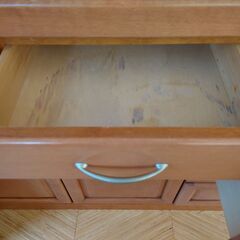 キチンボード・カップボード・食器棚の画像