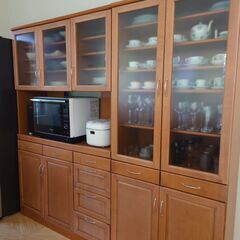 キチンボード・カップボード・食器棚の画像