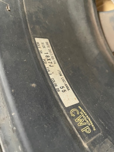 18インチ　225/45R18
