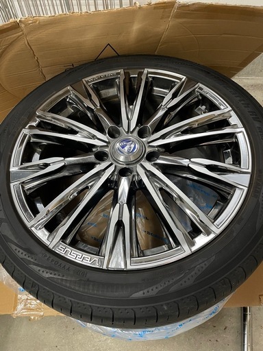 18インチ　225/45R18