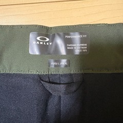 オークリー　スノーボードパンツの画像