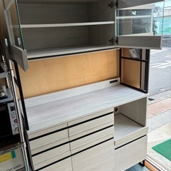 キッチンキャビネット キッチン収納 食器棚の画像