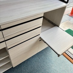 キッチンキャビネット キッチン収納 食器棚の画像