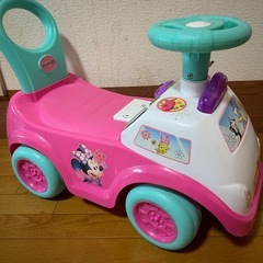 ミニーちゃん 車の画像