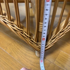 ガラステーブル　籐　古道具　ヴィンテージ　
ローテーブルの画像