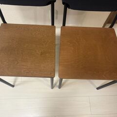 【IKEA】SANDSBERG ダイニングチェア２脚（ブラック／ブラウンステイン）クッション付きの画像