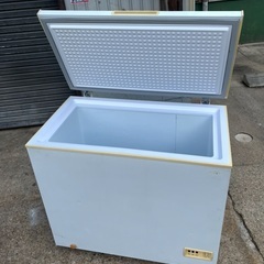 テンポス 冷凍ストッカー 190L チェストタイプ TBCF-190-RH 上開きの画像