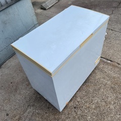 テンポス 冷凍ストッカー 190L チェストタイプ TBCF-190-RH 上開きの画像