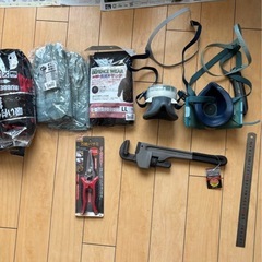 今日限定値下げ‼︎工具セットと安全装備一式（腰道具一式、ハーネス、ティグ一式）の画像