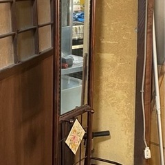 鏡付き傘立ての画像