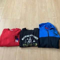 キッズ冬物（トレーナー、パーカー）140〜150【取引中】の画像