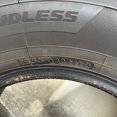 ヨコハマ　スタッドレスタイヤ　195/80 R15トラックバス用4本　の画像