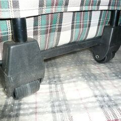車輪付きキャリーバックの画像