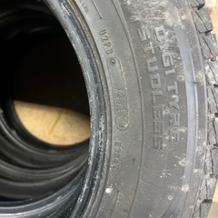 175/80R16ダンロップスタッドレスタイヤの画像