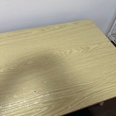 ダイニングテーブルの画像