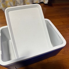 クーラーボックスの画像