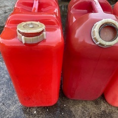 灯油ポリタンク　6個セットの画像