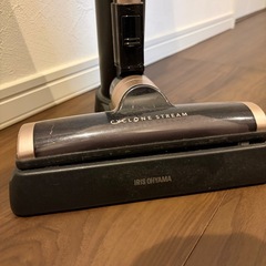 アイリスオーヤマ　掃除機 2019年製の画像