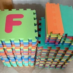 アルファベットマット　パズルマットの画像