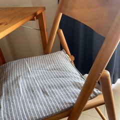 テーブル＆椅子の画像