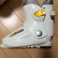 キッズ　子供　スキー靴の画像