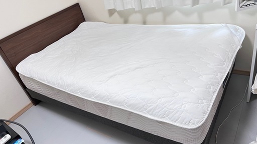 シモンズ SIMMONS セミダブル マットレス　ベッドフレーム