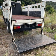 平成24年デュトロ ハイブリッド　パワーゲートの画像