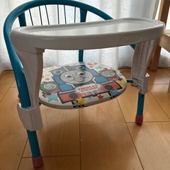 豆椅子　テーブルの画像