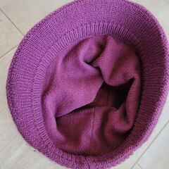 新品■レトロ風　上品ニット帽子の画像