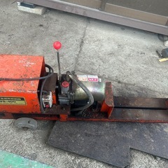 農家 家庭用薪割機の画像