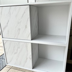 LOWYA ロウヤ本棚 収納棚 扉付き キャビネット　2段 ホワイトマーブル　大理石柄の画像