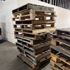 香川高松市引き取り限定木パレットの画像