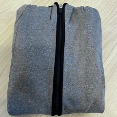 UNIQLO フード付きフリースジップパーカー S グレーの画像