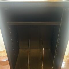 ヤマハピアノ　ワゴン　教本入れ　キャスター付き　ガラス扉　横385×奥行293×高さ594mｍ　②の画像