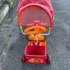 今日明日限定¥1500円✨アンパンマン　三輪車の画像