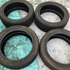 スタットレスタイヤ４本セット　225/45R 17の画像